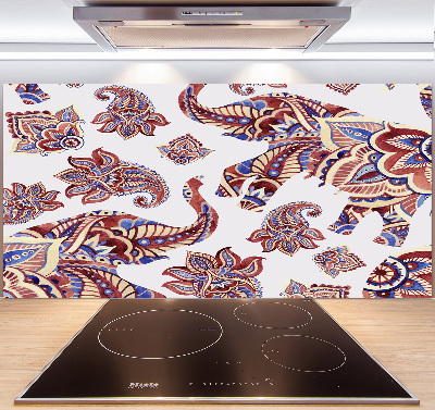 Rivestimento parete cucina con ornamenti a forma di elefante