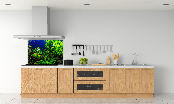 Rivestimento parete cucina con decorazione a motivo di pesci nell'acquario