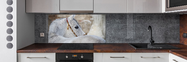Rivestimento parete cucina con decorazione raffigurante un cavallo arabo bianco