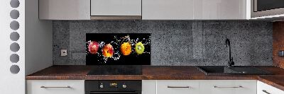 Pannello paraschizzi cucina con motivo di frutta e gocce d'acqua