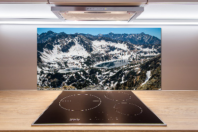 Rivestimento parete cucina con stampa del lago nei Monti Tatra