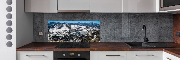 Rivestimento parete cucina con stampa del lago nei Monti Tatra