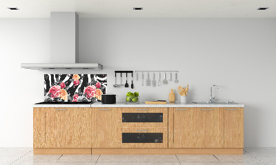 Rivestimento parete cucina con decorazione di rose su sfondo zebrato