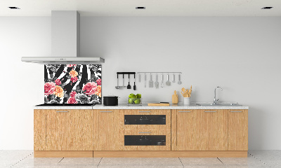 Rivestimento parete cucina con decorazione di rose su sfondo zebrato