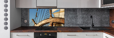 Pannello paraschizzi cucina con stampa raffigurante il timone di uno yacht