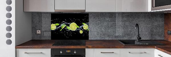 Rivestimento parete cucina con finitura a base di calce e acqua