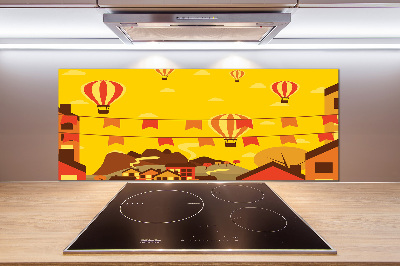 Rivestimento parete cucina con motivo di palloncini sopra la città