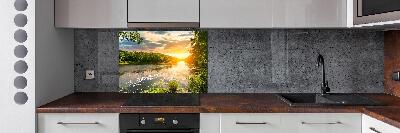Pannello retrocucina con stampa 'Crepuscolo sul fiume'