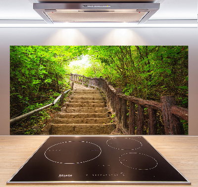 Rivestimento parete cucina con motivo scale nella foresta