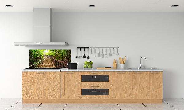 Rivestimento parete cucina con motivo scale nella foresta