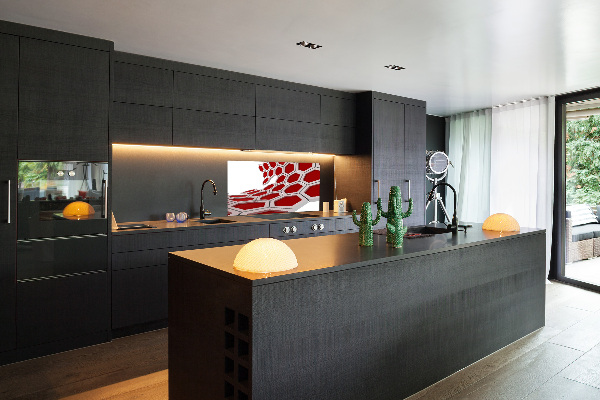 Rivestimento parete cucina con motivo astratto 3D