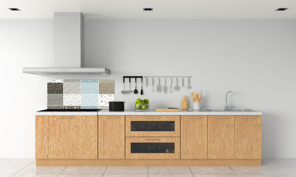 Rivestimento parete cucina con motivi geometrici