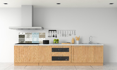 Rivestimento parete cucina con motivi geometrici