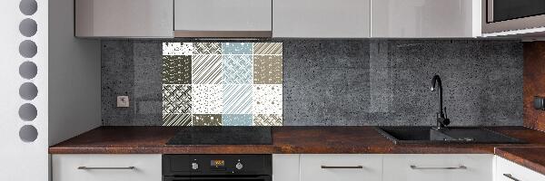 Rivestimento parete cucina con motivi geometrici