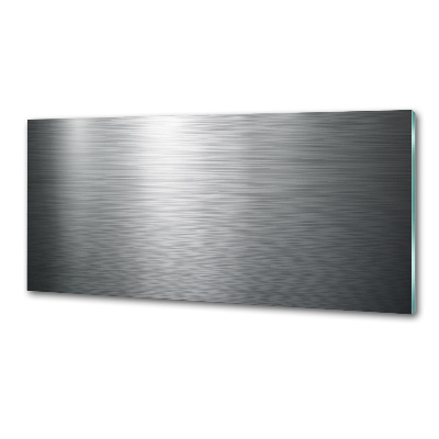 Pannello retrocucina con finitura metallica come sfondo