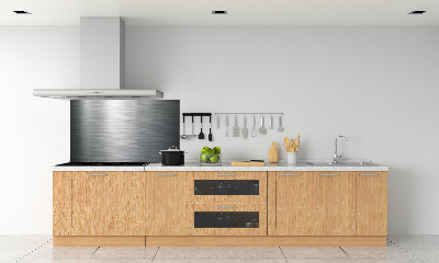 Pannello retrocucina con finitura metallica come sfondo