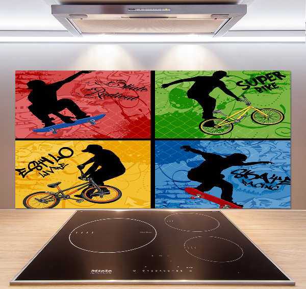 Rivestimento parete cucina con motivo di biciclette e skateboard