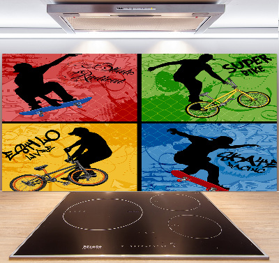 Rivestimento parete cucina con motivo di biciclette e skateboard