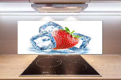 Rivestimento parete cucina con fantasia fragola su sfondo ghiacciato