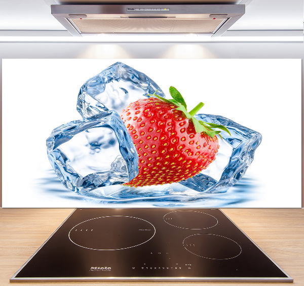 Rivestimento parete cucina con fantasia fragola su sfondo ghiacciato