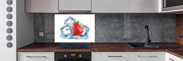 Rivestimento parete cucina con fantasia fragola su sfondo ghiacciato