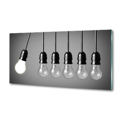 Rivestimento parete cucina con sei lampadine