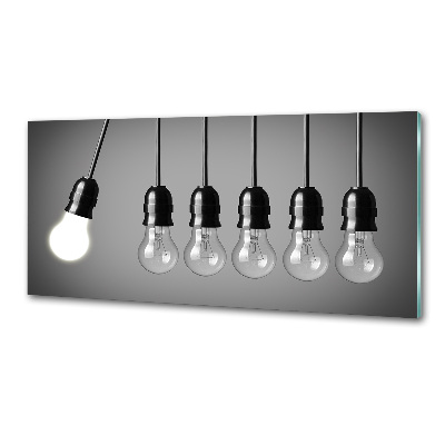 Rivestimento parete cucina con sei lampadine