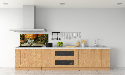 Rivestimento parete cucina con motivo 'Cascata nella foresta'