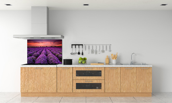 Rivestimento parete cucina con motivo a campo di lavanda