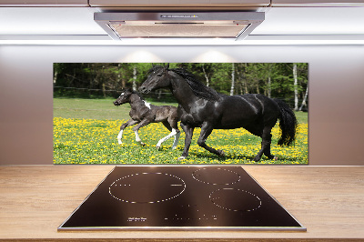 Pannello retrocucina con decorazione raffigurante una giumenta con il puledro