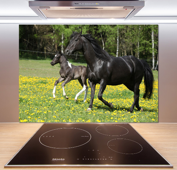 Pannello retrocucina con decorazione raffigurante una giumenta con il puledro