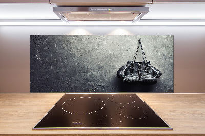 Pannello retrocucina con guantoni da boxe
