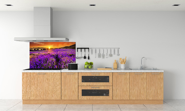 Rivestimento parete cucina con motivo a campo di lavanda