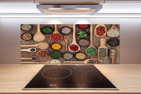 Rivestimento parete cucina con motivo di spezie ed erbe aromatiche