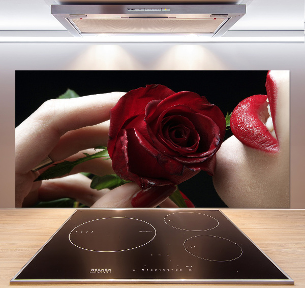 Rivestimento parete cucina con decoro raffigurante una donna con una rosa