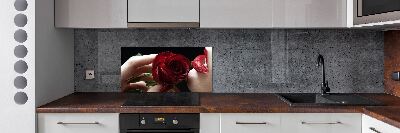 Rivestimento parete cucina con decoro raffigurante una donna con una rosa