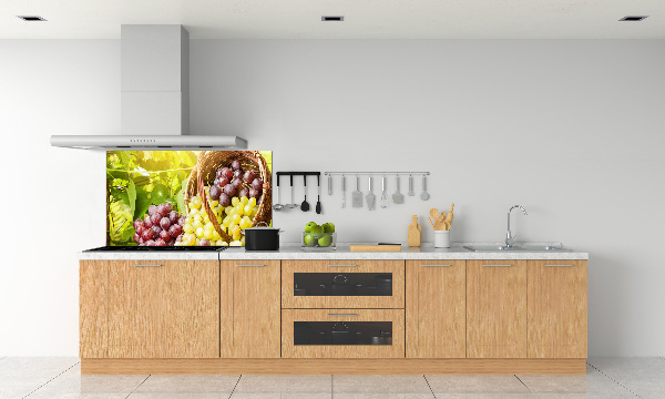 Pannello retrocucina con motivo di uva in un cesto