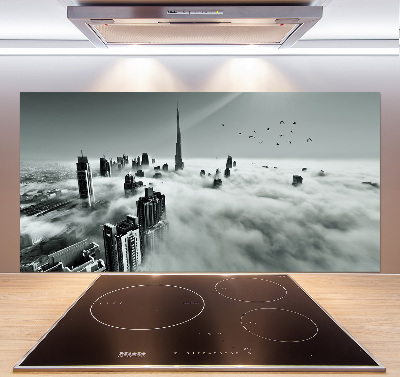 Rivestimento parete cucina con finitura Nebbia su Dubai