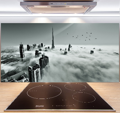 Rivestimento parete cucina con finitura Nebbia su Dubai