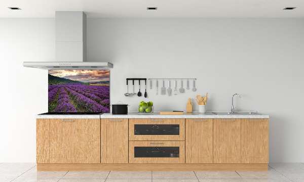 Rivestimento parete cucina con motivo a campo di lavanda