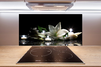 Pannello retrocucina con motivo a giglio bianco