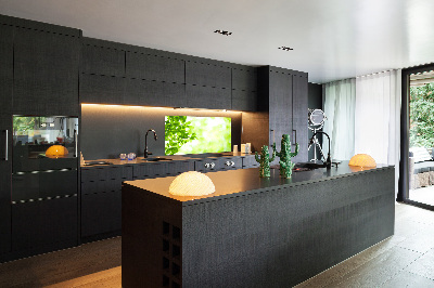 Rivestimento parete cucina con motivo a foglie