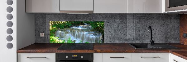 Rivestimento parete cucina con finitura a cascata