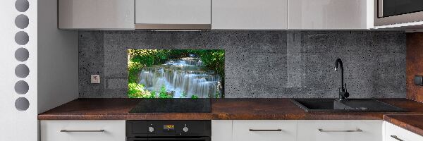 Rivestimento parete cucina con finitura a cascata
