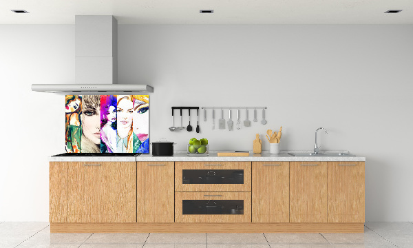 Rivestimento parete cucina con stampa di ritratti femminili