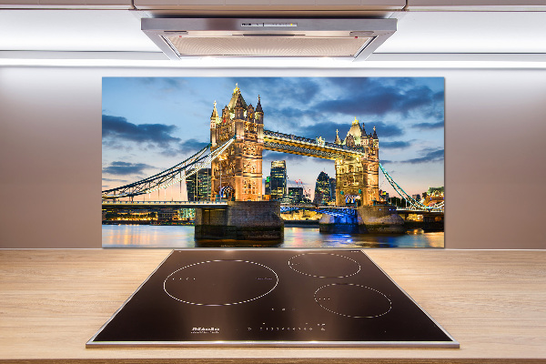 Rivestimento parete cucina con stampa del Tower Bridge di Londra