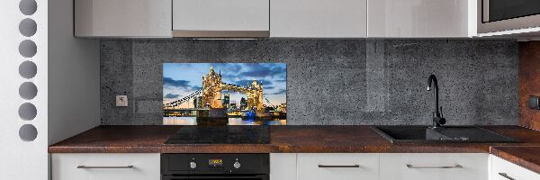 Rivestimento parete cucina con stampa del Tower Bridge di Londra