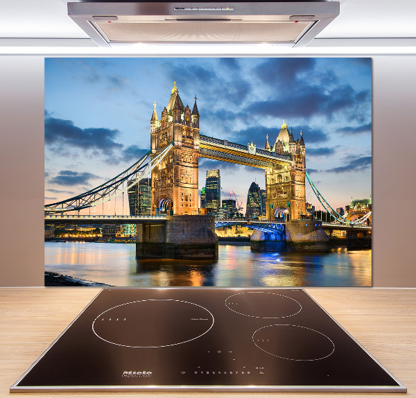 Rivestimento parete cucina con stampa del Tower Bridge di Londra