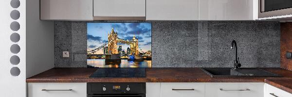 Rivestimento parete cucina con stampa del Tower Bridge di Londra