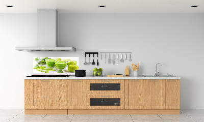 Rivestimento parete cucina in colore verde cocktail